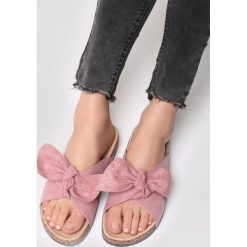 Różowe Klapki Forget Me. Czerwone klapki damskie marki other, z materiału, na platformie. Za 59,99 zł.