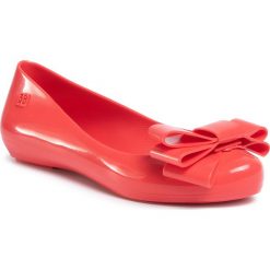 Baleriny ZAXY - Pop Glamour Fem 82888 Red 16380 FF285060 02064. Czerwone baleriny damskie Zaxy, bez wzorów, z tworzywa sztucznego, glamour, bez obcasa. Za 159,00 zł.