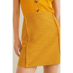 Mango - Spódnica Jaqjun. Żółte spódniczki damskie Mango, na co dzień, s, z aplikacjami, z bawełny, casualowe, mini, proste. Za 69,90 zł.