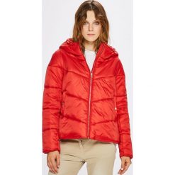 Tommy Hilfiger - Kurtka. Czerwone kurtki damskie marki TOMMY HILFIGER, s, z poliesteru. W wyprzedaży za 679,90 zł.