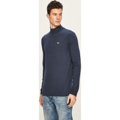 Tommy Jeans - Bluza. Czarne bluzy męskie Tommy Jeans, s, bez wzorów, z elastanu, z kapturem, z krótkim rękawem, krótkie, bez kaptura. Za 359,90 zł.