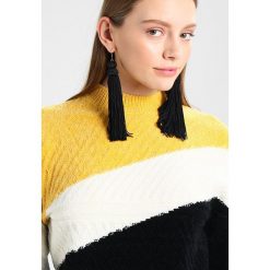 Swetry klasyczne damskie: TWINTIP Sweter black