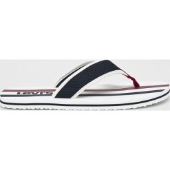 Levi's - Japonki. Niebieskie kapcie męskie Levi's®, bez wzorów, z materiału. Za 119,90 zł.