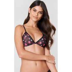 NA-KD Lingerie Biustonosz z siateczki z nadrukiem - Multicolor. Różowe biustonosze NA-KD Lingerie, z nadrukiem. W wyprzedaży za 21,88 zł.