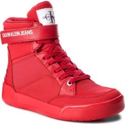 Sneakersy CALVIN KLEIN JEANS - Nelda R0804 Scarlet. Czerwone półbuty damskie Calvin Klein Jeans, bez wzorów, z jeansu, bez obcasa, na płaskiej podeszwie, na sznurówki. W wyprzedaży za 409,00 zł.