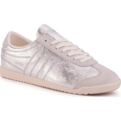 Sneakersy GOLA - Bullet Lustre Shimmer CLA968 Off White/Silver. Szare półbuty damskie Gola, z zamszu. W wyprzedaży za 269,00 zł.