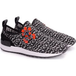 Liu-Jo Sneakersy "Giglio". Białe trampki i tenisówki damskie Liu Jo, bez wzorów, bez zapięcia. Za 289,00 zł.