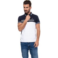 Koszulka polo w kolorze granato-białym. Koszulki męskie Lonsdale, Kangol. W wyprzedaży za 59,95 zł.