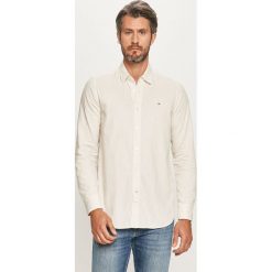 Calvin Klein - Koszula. Białe koszule męskie Calvin Klein, s, bez wzorów, z bawełny, klasyczne, z klasycznym kołnierzykiem, z długim rękawem. Za 399,90 zł.