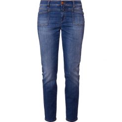 CLOSED PEDAL Jeansy Slim Fit used mid blue. Niebieskie jeansy damskie CLOSED, bez wzorów, z elastanu. Za 749,00 zł.