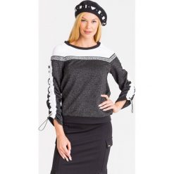 BLUZA LIU JO SPORT. Białe bluzy sportowe damskie Liu Jo Sport, xs, z aplikacjami, bez rękawów, bez kaptura. Za 499,00 zł.