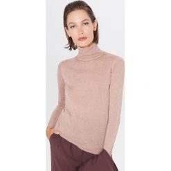 Połyskujący sweter z golfem - Beżowy. Brązowe golfy damskie Mohito, s, bez wzorów, bez rękawów. Za 79,99 zł.