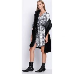 Szara Sukienka Now Or Never. Szare sukienki mini marki Born2be, uniwersalny. Za 79,99 zł.