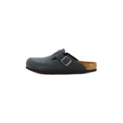 Chodaki Birkenstock BOSTON. Czarne klapki męskie Birkenstock, bez wzorów. Za 457,44 zł.
