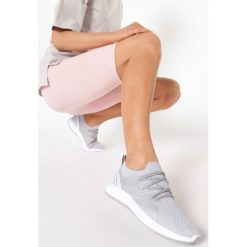 Szare Buty Sportowe Acapeia. Szare buty sportowe damskie Born2be, bez wzorów, sportowe. Za 79,99 zł.