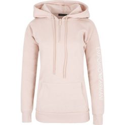 Bluza Emporio Armani. Różowe bluzy damskie Emporio Armani, bez wzorów, bez rękawów, z kapturem. Za 239,00 zł.