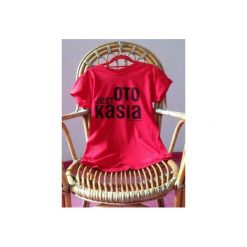 Oto jest Kasia. Czerwone t-shirty damskie Kurdemol, m, bez wzorów, z dresówki, z dekoltem na plecach. Za 75,00 zł.