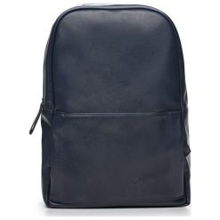 Granatowy elegancki plecak miejski Solier FORRES. Niebieskie plecaki damskie Tagless, bez wzorów, ze skóry ekologicznej, eleganckie. Za 186,25 zł.