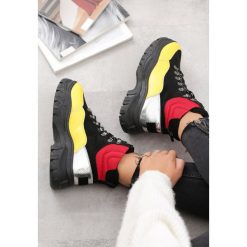 Żółte Sneakersy Alternatywka. Czarne sneakersy damskie Born2be. Za 139,99 zł.
