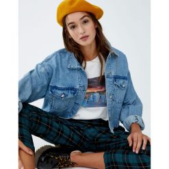 Koszulka Netflix Stranger Things z plakatem. Szare t-shirty damskie marki Pull&Bear. Za 69,90 zł.