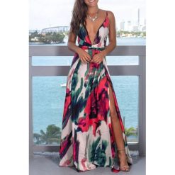 Sukienka PLERA RED. Czerwone sukienki damskie IVET, na lato, bez wzorów, eleganckie, bez kołnierzyka, z długim rękawem, długie, maxi. W wyprzedaży za 89,00 zł.