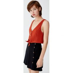 Spódnica basic z guzikami. Szare spódniczki Pull&Bear. Za 59,90 zł.