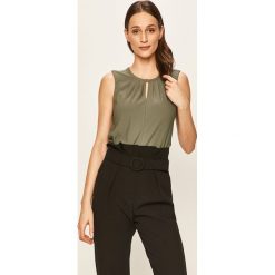 Vero Moda - Bluzka. Bluzki damskie Vero Moda, na co dzień, m, bez wzorów, z elastanu, eleganckie, z okrągłym kołnierzem, bez rękawów. W wyprzedaży za 49,90 zł.
