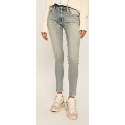 Polo Ralph Lauren - Jeansy Tompkins. Niebieskie jeansy damskie Polo Ralph Lauren, bez wzorów, z elastanu. Za 669,90 zł.