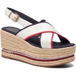 Espadryle TOMMY HILFIGER - Flatform Sandal Corporate Ribbon FW0FW04025 Rwb 020. Espadryle damskie TOMMY HILFIGER. W wyprzedaży za 349,00 zł.