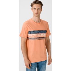 O'Neill Puaku Koszulka Pomarańczowy. Pomarańczowe podkoszulki męskie O'Neill, xxl, z nadrukiem, z bawełny, z krótkim rękawem. Za 119,95 zł.