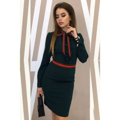 Sukienka MARVILA BLACK. Czarne sukienki damskie Sukienka MARVILA BLACK, s, bez wzorów, bez kołnierzyka, bez rękawów. W wyprzedaży za 99,00 zł.