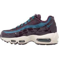 Trampki damskie slip on: Nike Sportswear AIR MAX 95 SE PRM Tenisówki i Trampki port wine/light orewood brown/space blue
