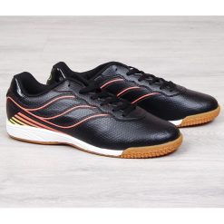 Buty sportowe męskie halówki czarne Atletico - czarny / pomarańczowy. Pomarańczowe buty sportowe męskie Atletico, bez zapięcia. Za 89,99 zł.