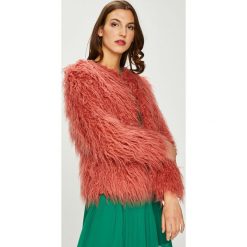 Pepe Jeans - Kurtka Gilda. Różowe kurtki damskie Pepe Jeans, s, z haftami, z poliesteru, krótkie. W wyprzedaży za 359,90 zł.