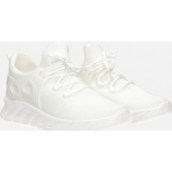 Białe buty sportowe sznurowane casu 20a15/w. Białe buty sportowe męskie Casu, na sznurówki. W wyprzedaży za 34,99 zł.