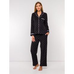 Piżama DKNY YI2119479F. Czarne piżamy damskie DKNY, l, bez wzorów, z elastanu, bez rękawów. W wyprzedaży za 279,00 zł.