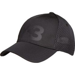 Czapka Y-3 Czarny. Czarne czapki damskie marki Y-3, bez wzorów. Za 290,00 zł.