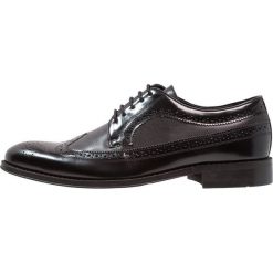 Zign Eleganckie buty black. Czarne buty wizytowe męskie Zign, z materiału, na sznurówki. Za 379,00 zł.