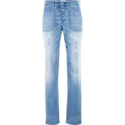 Wygodne dżinsy ze stretchem BOYFRIEND bonprix jasnoniebieski. Niebieskie jeansy damskie bonprix. Za 99,99 zł.