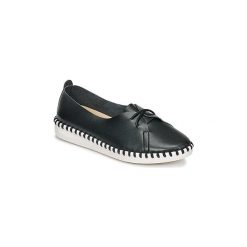 Derby LPB Shoes DEMY. Czarne półbuty damskie marki LPB Shoes, bez wzorów, bez obcasa, bez zapięcia. Za 159,20 zł.