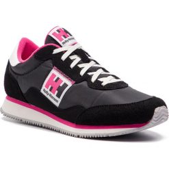Sneakersy HELLY HANSEN - Ripples Low-Cut Sneaker 114-82.990 Black/Phantom/Dragon Fruit. Czarne półbuty damskie Helly Hansen, na co dzień, bez wzorów, z zamszu, bez obcasa, na płaskiej podeszwie, bez zapięcia. W wyprzedaży za 229,00 zł.