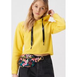 Gładka bluza z kapturem - Żółty. Żółte bluzy damskie Sinsay, s, bez wzorów, bez rękawów, z kapturem. Za 39,99 zł.