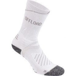 Skarpety sportowe do rugby R500 Mid antypoślizgowe. Białe skarpetki męskie OFFLOAD, w paski, z elastanu. Za 29,99 zł.