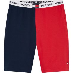 Szorty materiałowe TOMMY HILFIGER Logo Band Color Block UM0UM01758. Spodenki i szorty męskie TOMMY HILFIGER, xl, bez wzorów, z elastanu. Za 229,00 zł.