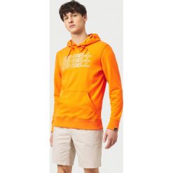 O'Neill Triple Bluza Pomarańczowy. Pomarańczowe bluzy męskie O'Neill, xl, z nadrukiem, z bawełny, bez kołnierzyka, bez rękawów, bez kaptura. Za 223,95 zł.