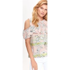 BLUZKA BEZ RĘKAWÓW DAMSKA, COLD SHOULDER, Z FALBANĄ, W KWIATY. Różowe bluzki damskie Top Secret, w kwiaty, eleganckie, z falbankami, bez rękawów. W wyprzedaży za 39,99 zł.