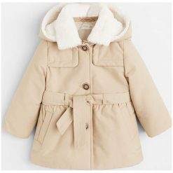Mango Kids - Płaszcz dziecięcy 80 - 104 cm. Kurtki dziewczęce Mango Kids, w paski, z bawełny, krótkie, z kapturem. Za 129,90 zł.