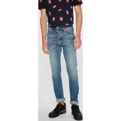 Wrangler - Jeansy Spencer. Szare jeansy męskie slim marki Wrangler, z bawełny. Za 399,90 zł.