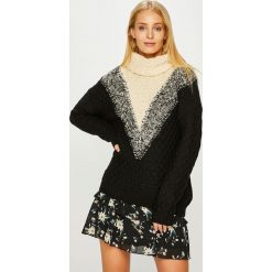 Answear - Sweter. Swetry damskie ANSWEAR, s, z nadrukiem, z dzianiny, z krótkim rękawem, krótkie, bez kaptura. W wyprzedaży za 119,90 zł.