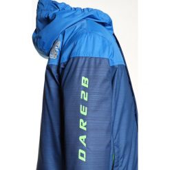 Dare 2B WISEGUY Kurtka narciarska laserblue/oxfortblue. Niebieskie kurtki chłopięce marki Dare 2b, z materiału. W wyprzedaży za 239,20 zł.